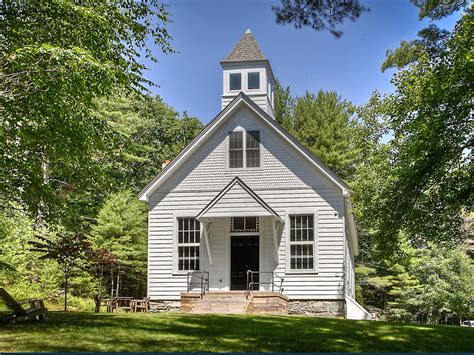 House of the Week: A Converted One-Room Schoolhouse