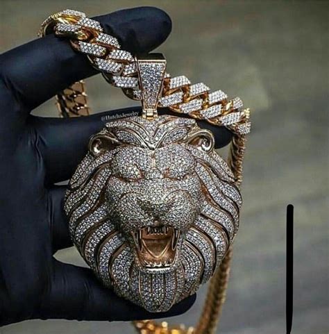 Pin by Júlio🎭 on ICE | Rapper jewelry, Expensive jewelry luxury, Mens gold jewelry