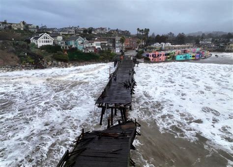 Capitola Wharf split in two, waves rise to 35 feet: Video