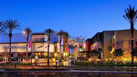 Anaheim GardenWalk | Shopping in Anaheim, Los Angeles