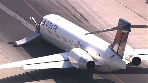 Emergency landing: Delta Airlines plane lands in Charlotte, NC without ...