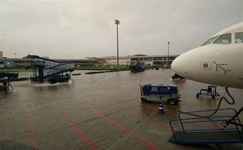 Gorakhpur Airport closed, flights cancelled as runway gets flooded - Dynamite News