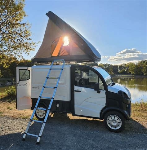 Aixam D-Truck Tiny-Van : astucieux petit camping-car sans permis facturé 29 999 € - Les Voitures