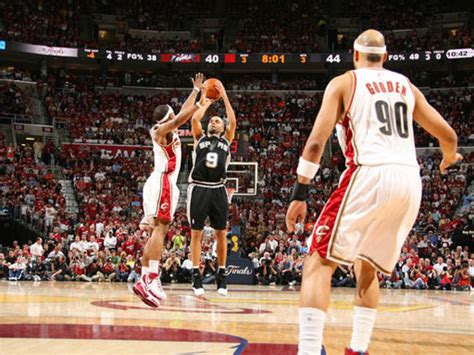 2007 NBA Finals: Game Four - CBS News