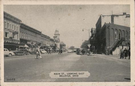 Main St., Looking East Bellevue, OH Postcard