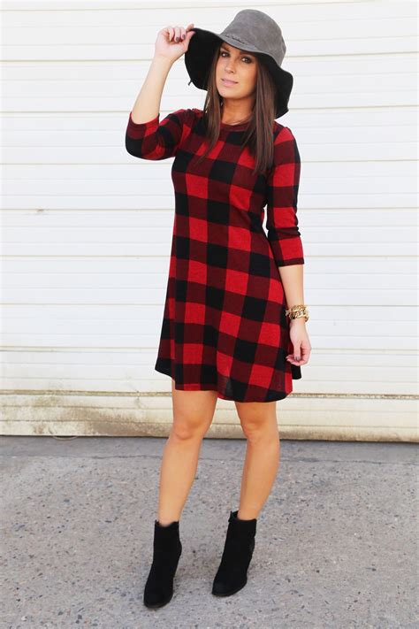 I'm obsessed with buffalo plaid! I need this dress! | Plaid outfits, Plaid dress, Fashion