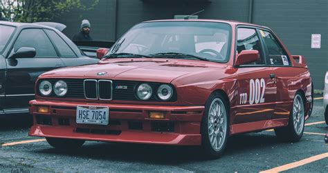 Classic E30 coupe : BMW