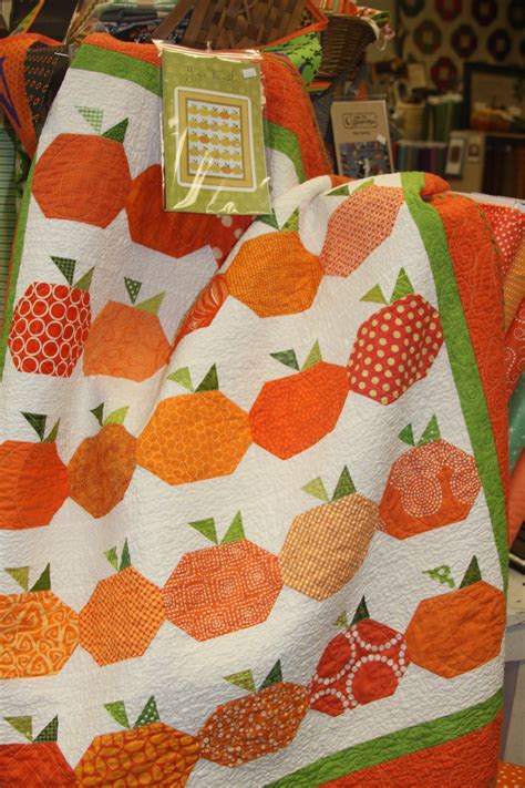 Pumpkin Quilt using a pattern called Fresh Squeezed by Gigi's Thimble ...