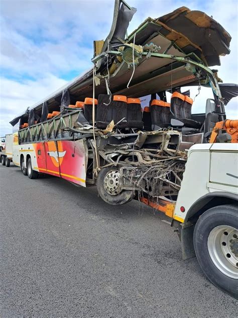 'It is shocking'- Bus companies involved in deadly N2 crash in Mossel ...