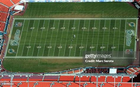 American Football Stadium Aerial View Photos and Premium High Res ...