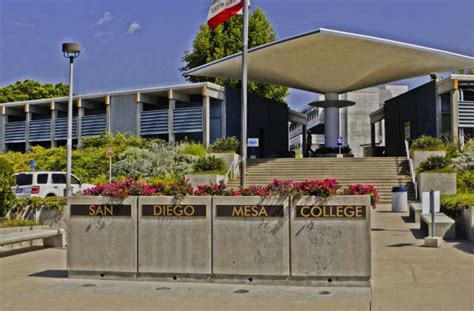 San Diego Mesa College Virtual Tour on YouVisit