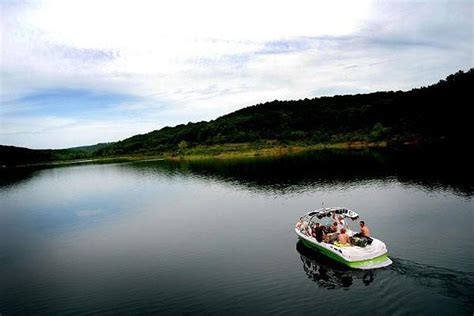 Bull Shoals Lake Boating & Fishing