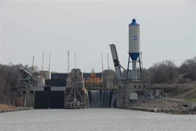 Welland Canal: Locks 4-5-6 - Waterway Locks, Planes and Lifts on ...