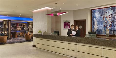 Crowne Plaza London - Gatwick Airport Hotel - Deals, Photos & Reviews