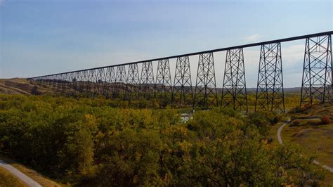 Lethbridge Viaduct, Alberta, Canada. 1.6km/0.99miles long. : r/bridgeporn