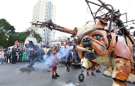 Royal de Luxe à Nantes : Parcours, chiens géants... Tout savoir sur le grand spectacle de ce ...