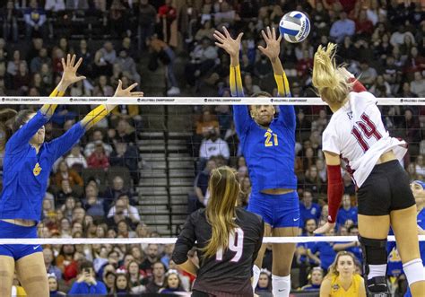 Pitt volleyball’s NCAA title hopes dashed in 5-set semifinal loss to ...