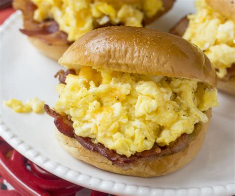 Cheesy Scrambled Eggs & Bacon Breakfast Sandwich - Martin's Famous ...