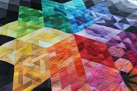 Piece N Quilt: Gravity Quilt - Custom Machine Quilting by Natalia Bonner