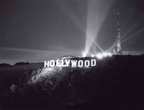 A History of the Hollywood Sign in 16 Rare Photos From ”Hollywoodland ...