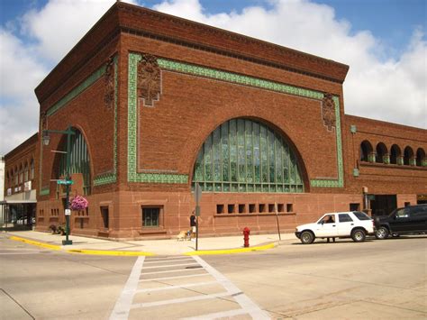 National Farmer's Bank in Owatonna, Minnesota designed by Louis Sullivan, Frank Lloyd Wright's ...