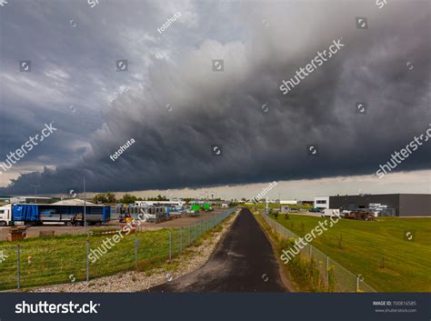 2,586 Arcus cloud Images, Stock Photos & Vectors | Shutterstock