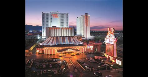 Circus Circus Hotel & Casino $20 ($̶1̶8̶3̶). Las Vegas Hotel Deals ...