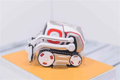 Anki Cozmo Robot Review · The Inspiration Edit