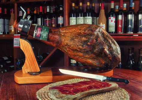 Types and qualities of Spanish Hams - Delicias de España