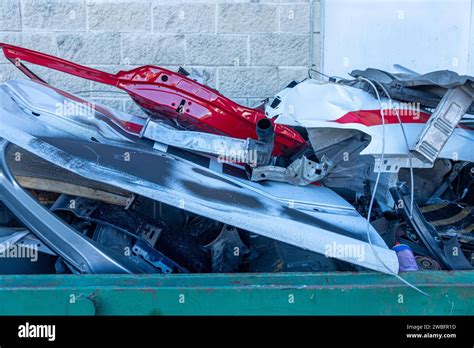 Car junkyard pile hi-res stock photography and images - Alamy