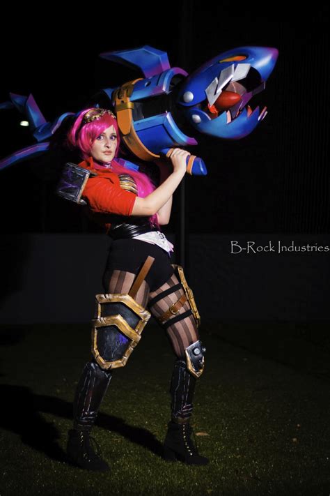 Vi - League of Legends cosplay by hurutotheguru on DeviantArt