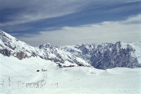 Ski slope on the Zugspitze, Germany Free Photo Download | FreeImages