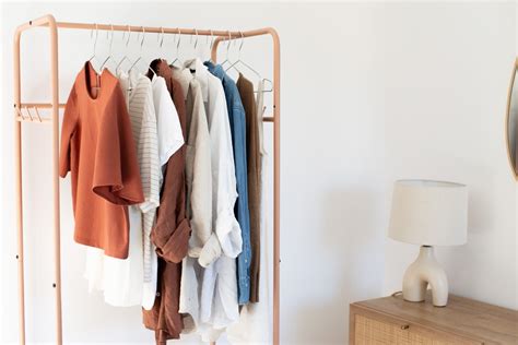 The Ultimate Guide: How to Build a Capsule Wardrobe