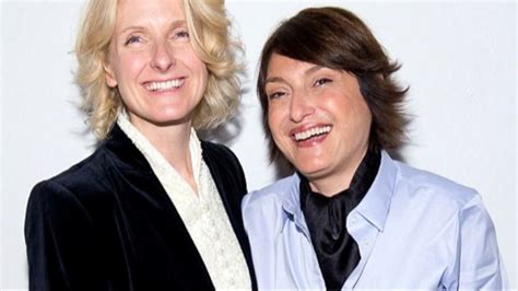 'Eat, Pray, Love' Author Elizabeth Gilbert Reveals She's in Love With ...