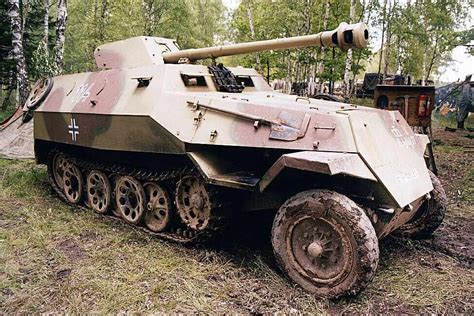 The Sd.Kfz. 251/22 halftrack. The Germans desperate for tank destroyers began mounting Pak 40 ...