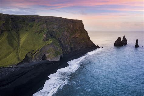 Reynisfjara: Iceland’s Otherworldly Black Sand Beach – The Vale Magazine