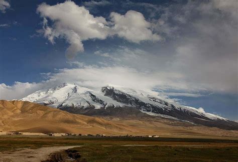 Muztagh Ata Expedition - Hunza Adventure Tours