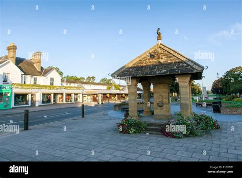 Cranleigh village hi-res stock photography and images - Alamy