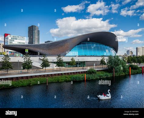 Zaha Hadid London Aquatics Centre - London Olympics Swimming Pools for ...