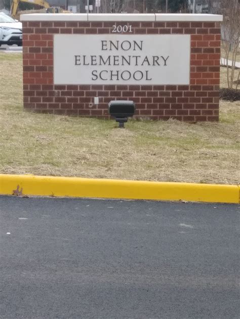 Enon Elementary School in 2001 E Hundred Rd, Chester, VA 23836, USA