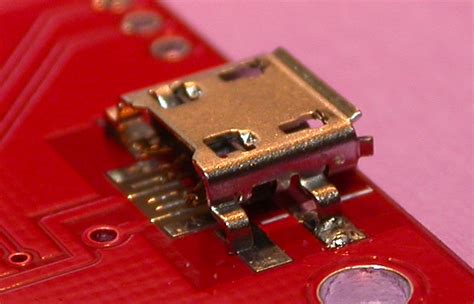 Elmer166: Soldering the micro-USB