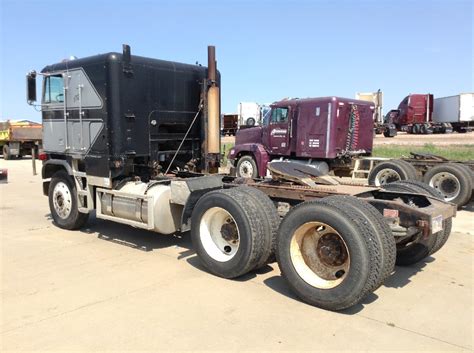 Freightliner FLT Parts Unit for Sale