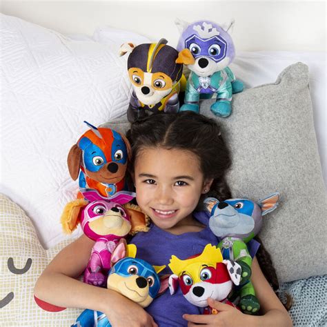 PAW Patrol, 8-Inch Mighty Pups Super PAWs Chase Plush | Toys R Us Canada