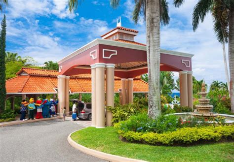 Beaches Ocho Rios Spa Golf And Waterpark vacation deals - Lowest Prices, Promotions, Reviews ...