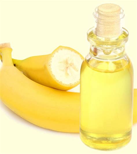 10 Amazing Benefits Of Banana Oil For Your Skin And Hair