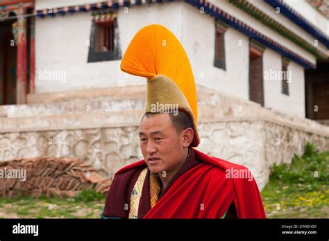 Tibetan monks headdress hi-res stock photography and images - Alamy