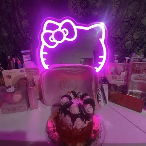 Small light up hello kitty mirror with pink... - Depop