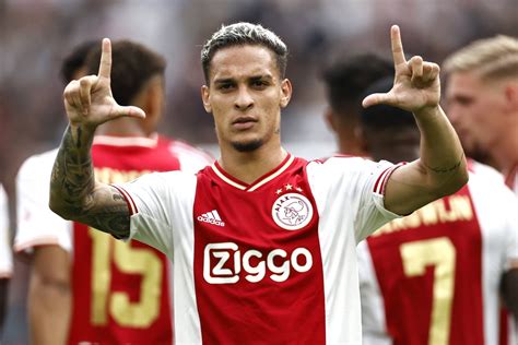 Antony to Stay at Ajax Despite Manchester United Interest