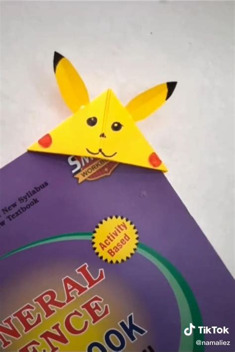 Origami video. Bookmark of the beautiful Pikachu. | Paper crafts diy, Easy bookmarks diy ...