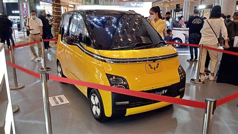 Wuling Air EV with 100km/h top speed, 300km range announced in ...